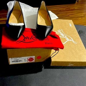 CL Ballalla Flat Nappa Black Size EU 37 (7) New Never worn